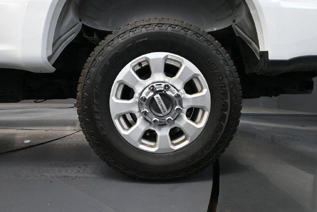 Used 2023 Ford F250 XLT AWD/4WD image 9