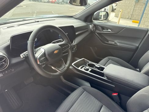 Used 2026 Chevrolet Equinox LT image 10