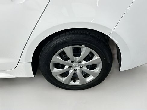 Used 2024 Toyota Corolla LE image 11