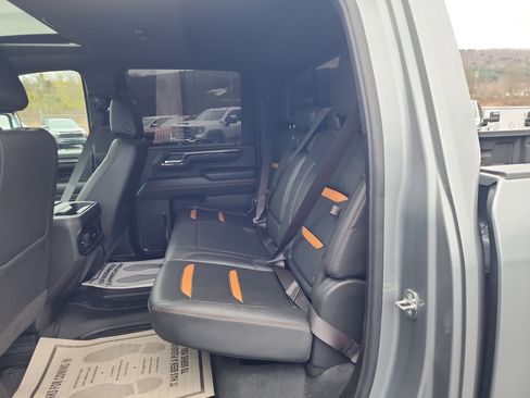 Certified 2024 GMC Sierra 2500 AT4 w/ AT4 Preferred Package image 30