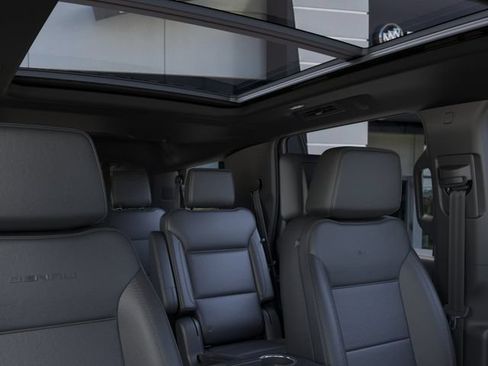New 2026 GMC Yukon Denali w/ Denali Reserve Package AWD/4WD image 24