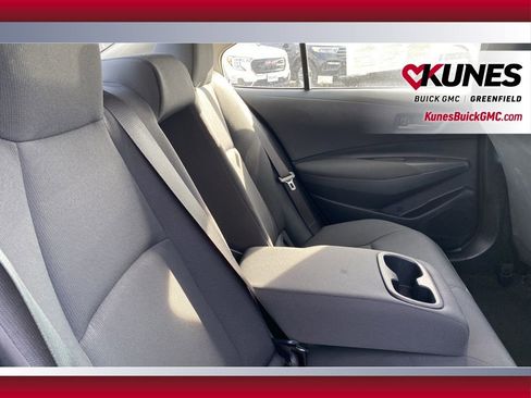 Used 2025 Toyota Corolla LE image 38