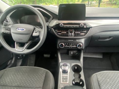 Used 2025 Ford Escape Active AWD/4WD image 10