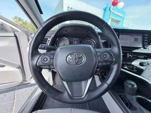 Used 2023 Toyota Camry SE image 13