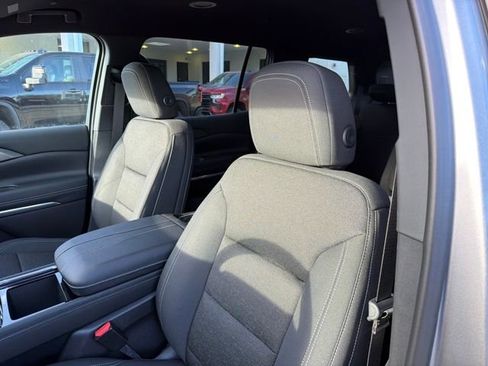 New 2026 Chevrolet Traverse LT w/ Driver Confidence Package FWD image 18