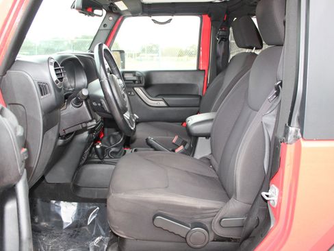 Used 2013 Jeep Wrangler Sport image 10