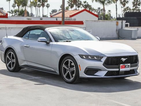 Used 2024 Ford Mustang Premium image 4