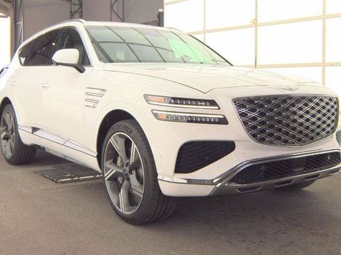 Used 2025 Genesis GV80 3.5T Prestige AWD/4WD image 3
