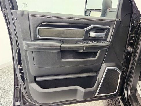 Used 2023 RAM 2500 Laramie w/ Night Edition AWD/4WD image 10