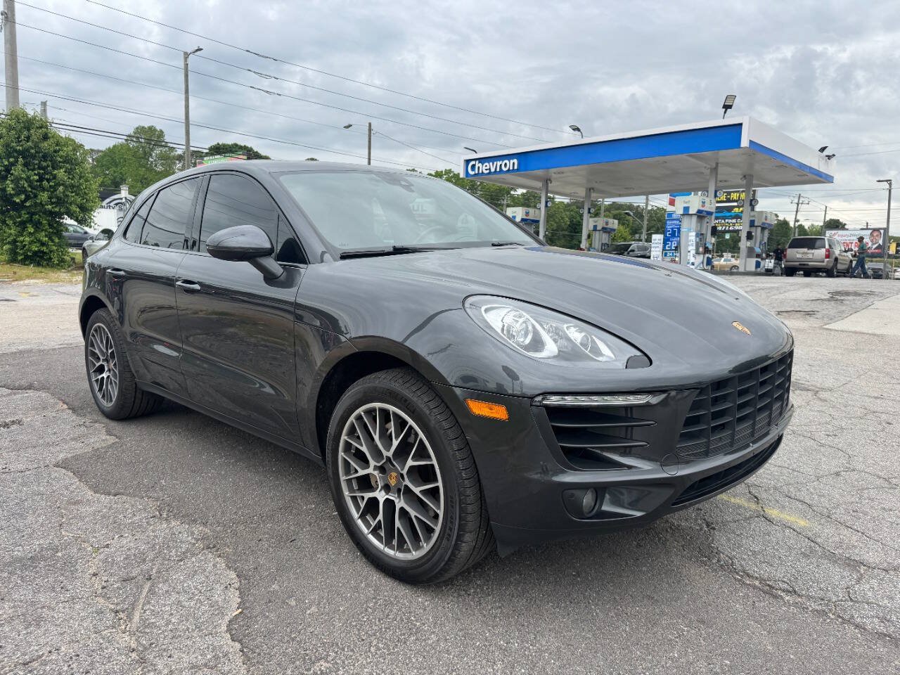 Used 2017 Porsche Macan S w/ Premium Package Plus AWD/4WD image 7