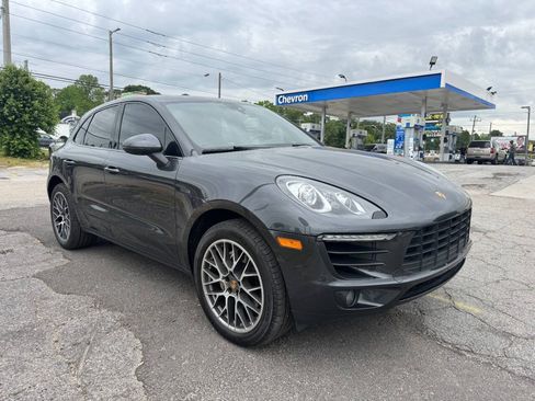 Used 2017 Porsche Macan S w/ Premium Package Plus AWD/4WD image 7