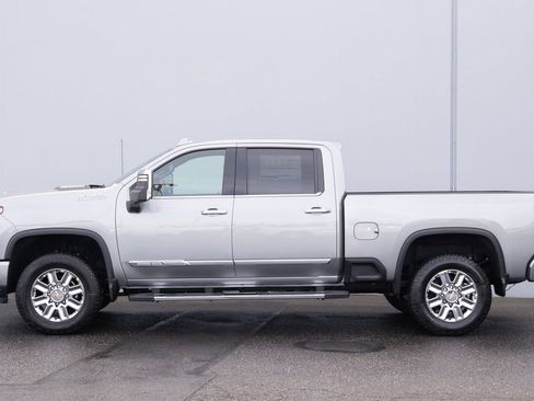 New 2026 Chevrolet Silverado 3500 High Country w/ High Country Premium Package image 33