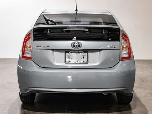 Used 2012 Toyota Prius Two image 11