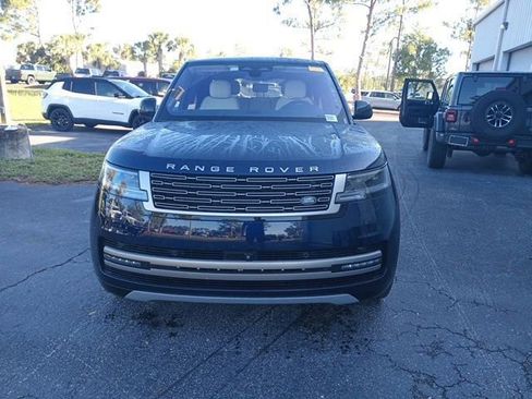 Used 2023 Land Rover Range Rover Long Wheelbase SE AWD/4WD image 1