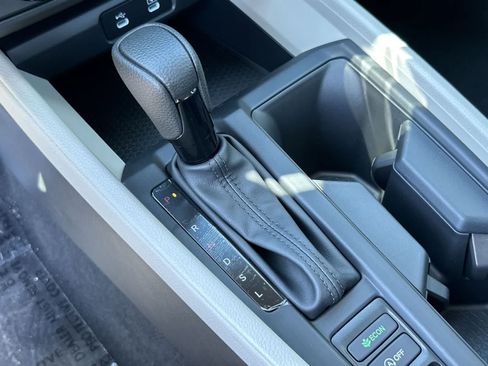 Used 2025 Honda Accord SE image 19