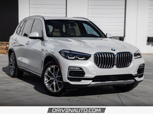 Used 2021 BMW X5 xDrive40i w/ Premium Package image 1