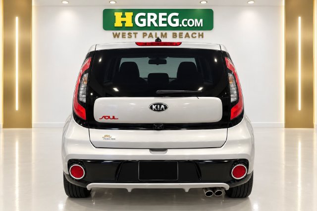 Used 2018 Kia Soul ! FWD image 11