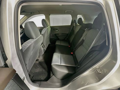 Used 2023 Nissan Rogue SV AWD/4WD image 26