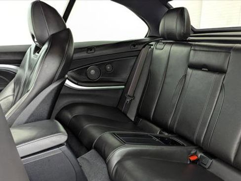 Used 2020 BMW M4 Convertible w/ Competition Package image 18