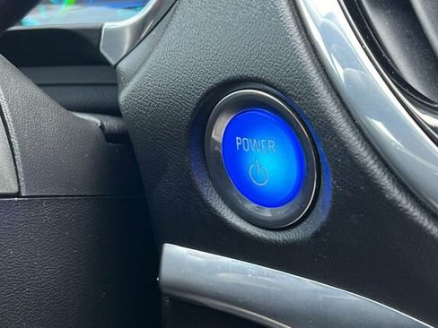 Used 2018 Chevrolet Volt Premier w/ Driver Confidence Package image 22