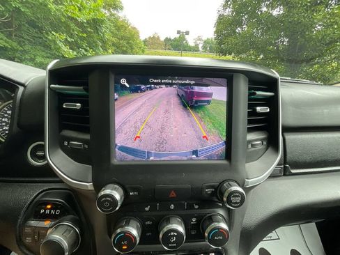 Used 2020 RAM 1500 Big Horn AWD/4WD image 18