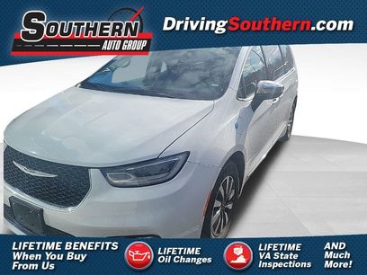 Used 2023 Chrysler Pacifica Limited