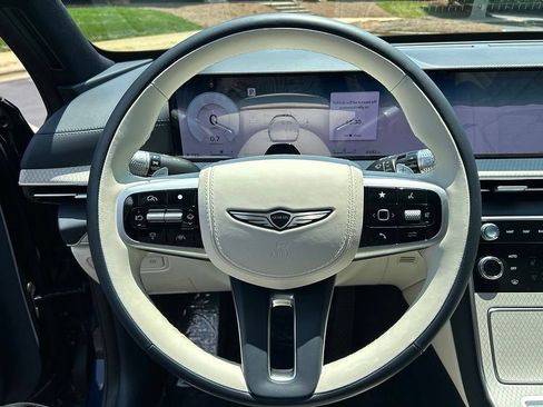 Certified 2026 Genesis GV80 3.5T Prestige AWD/4WD image 9
