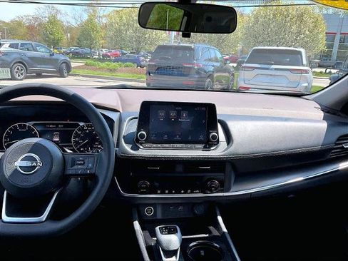 Certified 2023 Nissan Rogue SV AWD/4WD image 18