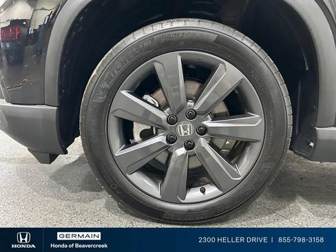 Certified 2025 Honda Pilot Sport image 13