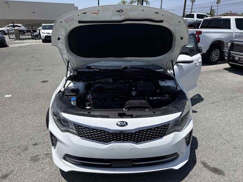 Used 2018 Kia Optima SX w/ Technology Package FWD image 32
