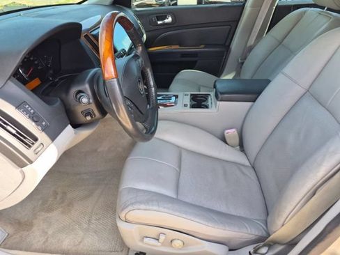 Used 2006 Cadillac STS V8 w/ Preferred Equipment Group RWD image 8