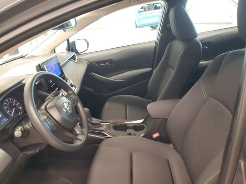 Used 2025 Toyota Corolla LE image 14