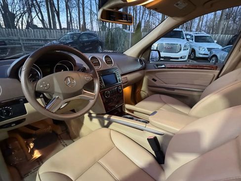 Used 2010 Mercedes-Benz GL 450 4MATIC image 12