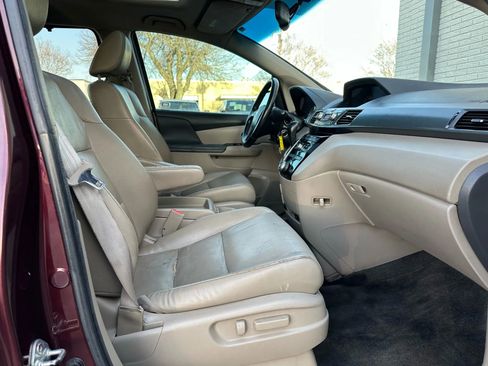 Used 2011 Honda Odyssey EX-L image 19