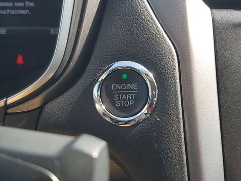 Used 2017 Ford Fusion SE w/ Fusion SE Technology Package image 33