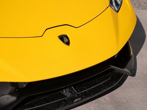Used 2018 Lamborghini Huracan Performante image 17