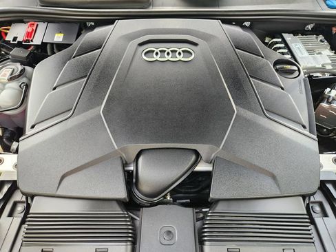 Certified 2024 Audi Q8 Premium Plus AWD/4WD image 36