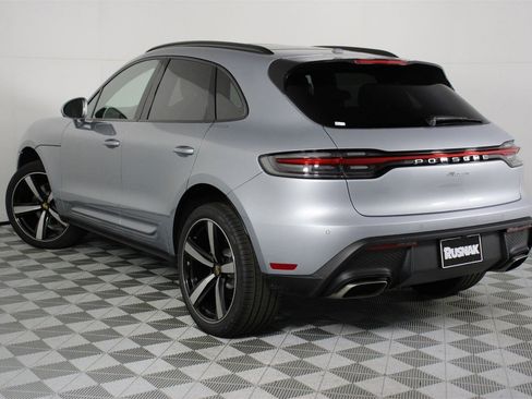New 2026 Porsche Macan image 3