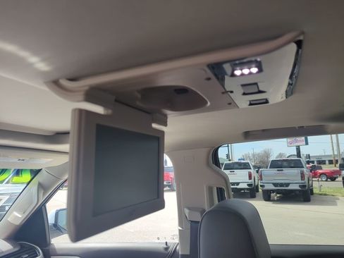 Used 2020 GMC Yukon XL Denali w/ Open Road Package image 17