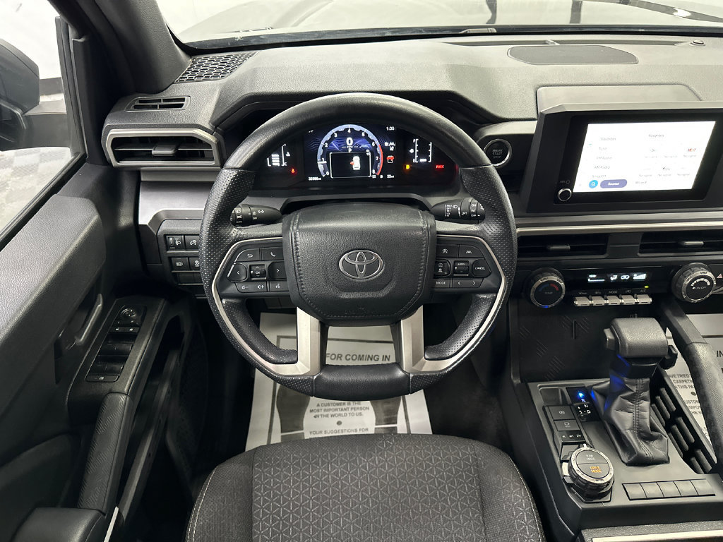 Used 2025 Toyota 4Runner SR5 AWD/4WD image 22
