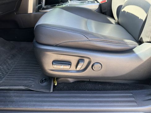 Used 2022 Toyota 4Runner SR5 Premium w/ Moonroof Package image 21