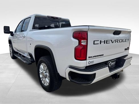 Used 2022 Chevrolet Silverado 2500 High Country w/ Z71 Off-Road Package AWD/4WD image 3