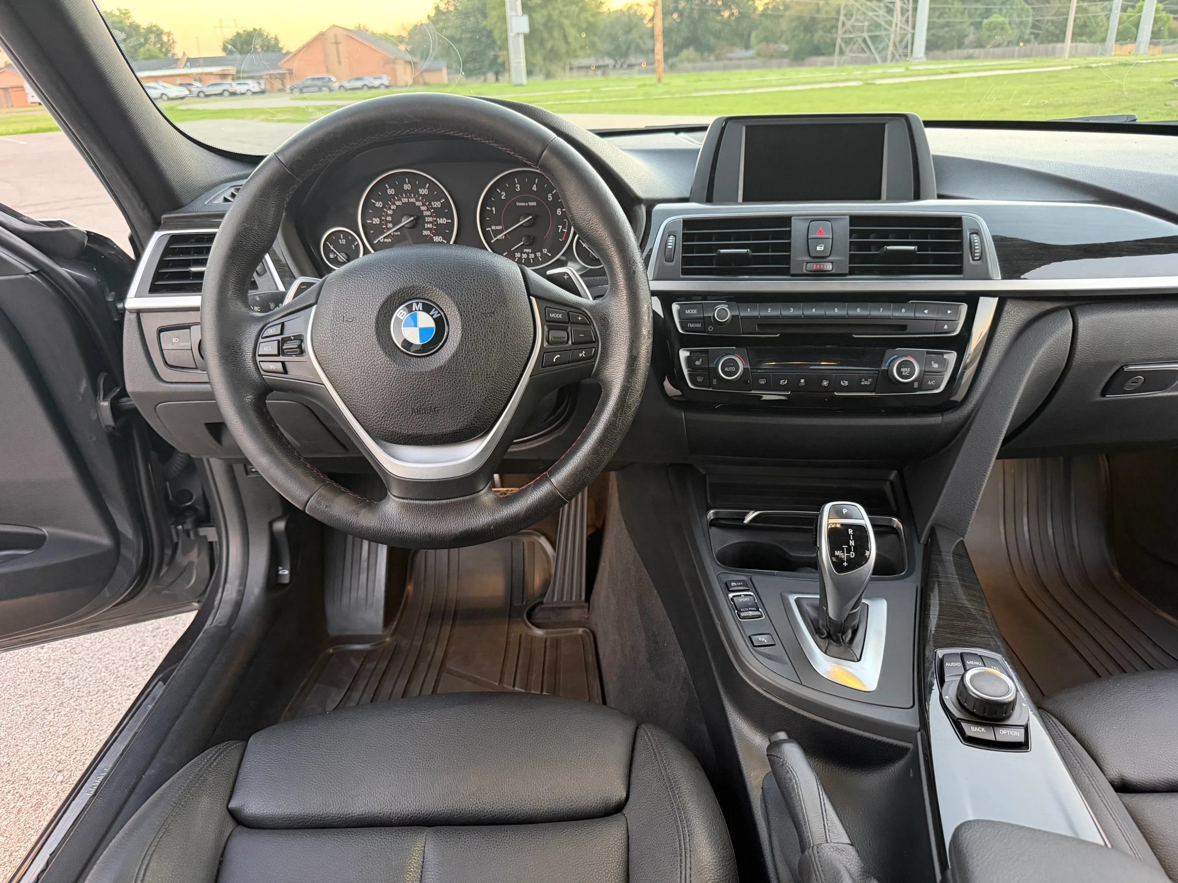 Used 2017 BMW 330i Sedan RWD image 21