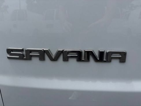 Used 2024 GMC Savana 2500 w/ Driver Convenience Package RWD image 6