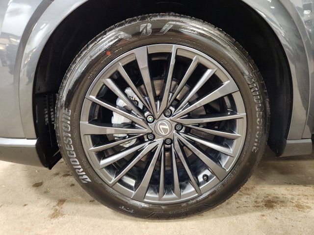 Used 2026 Lexus RX 450h AWD w/ Convenience Package image 10