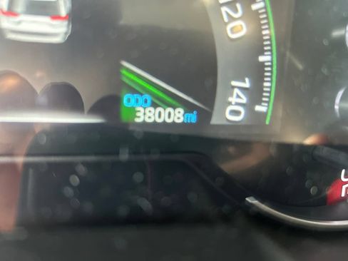 Used 2025 Toyota RAV4 LE FWD image 12