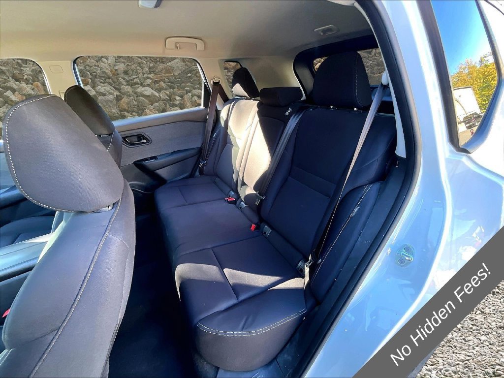 Used 2023 Nissan Rogue S AWD/4WD image 22