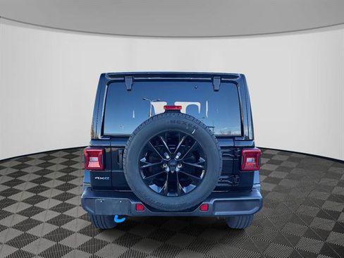 Used 2024 Jeep Wrangler Unlimited Sahara image 6