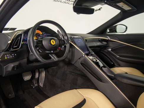 Certified 2022 Ferrari Roma image 35