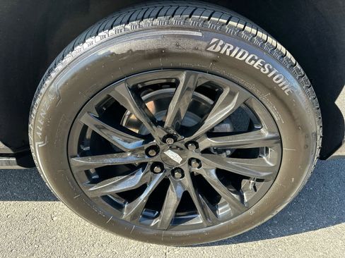 Used 2023 Cadillac Escalade Sport w/ LPO, ONYX Package image 26